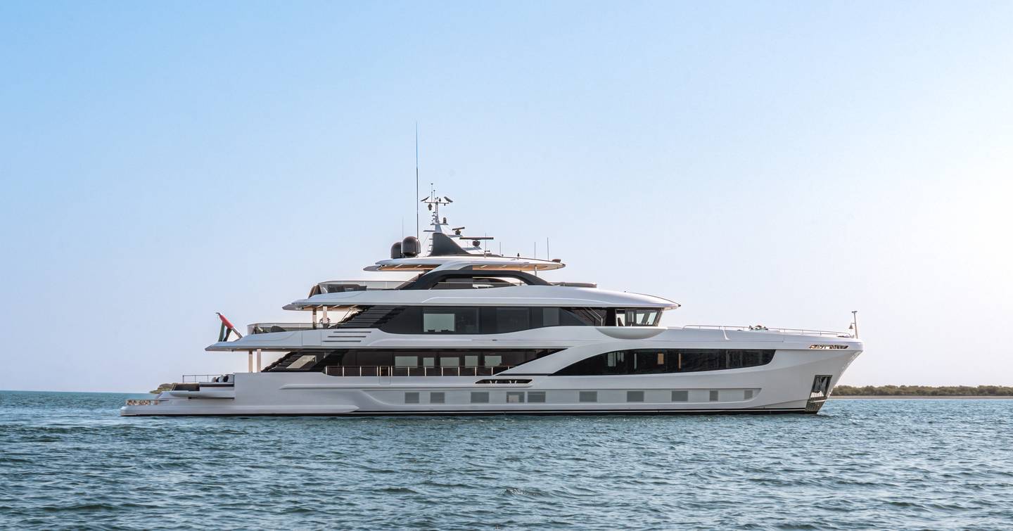 Superyacht Suzie Q under way 