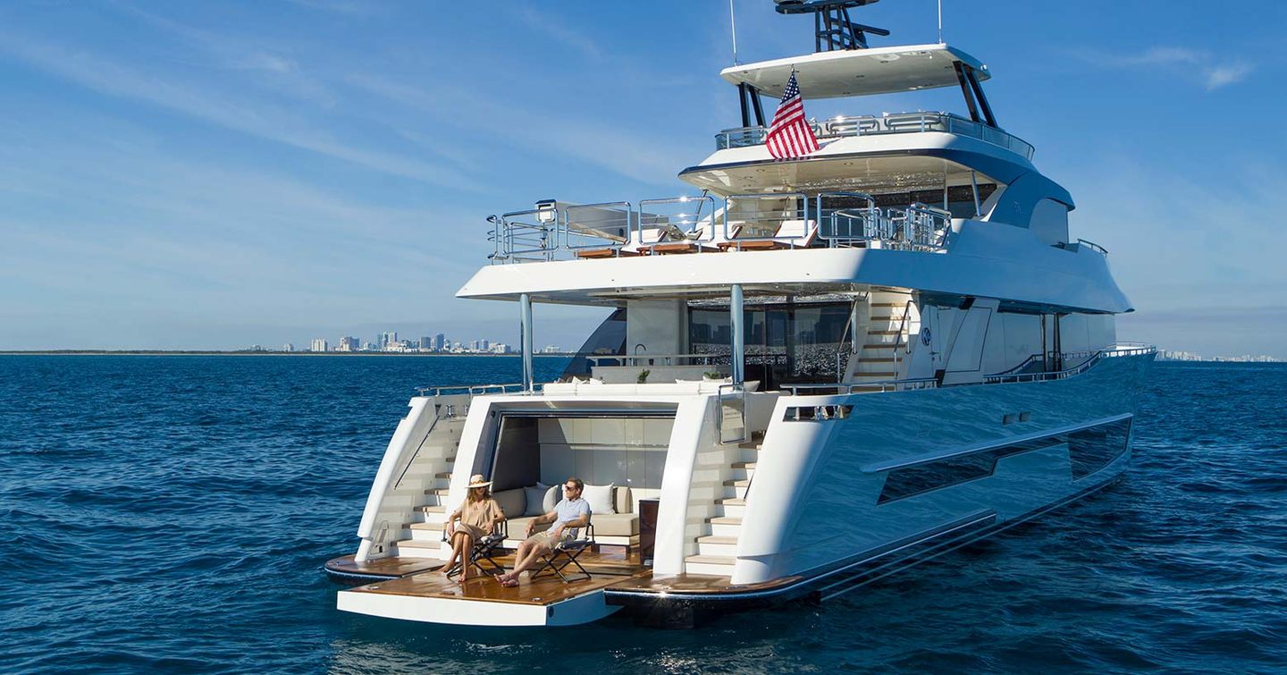 Ocean-Alexande-37L-Review-design-aft