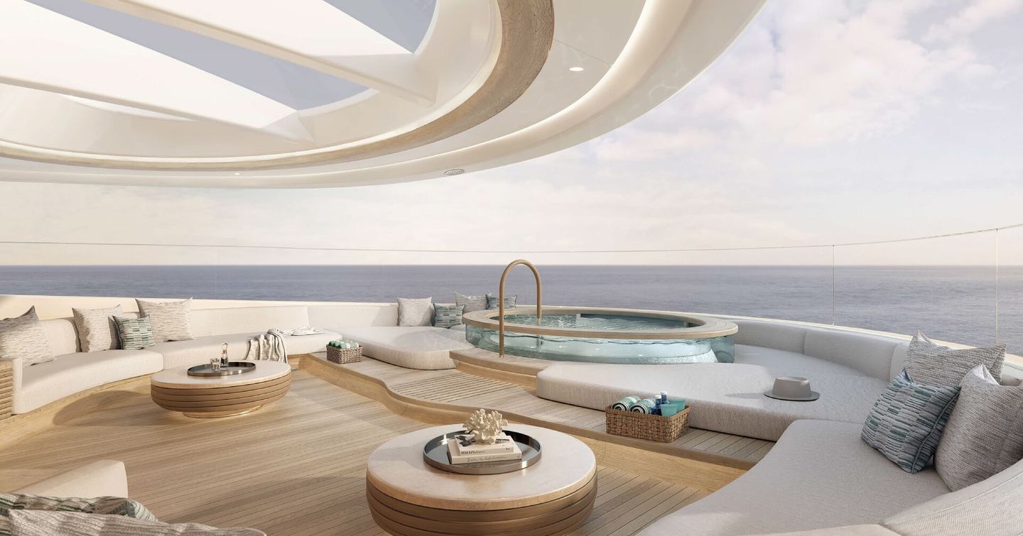 Jacuzzi onboard Breakthrough superyacht