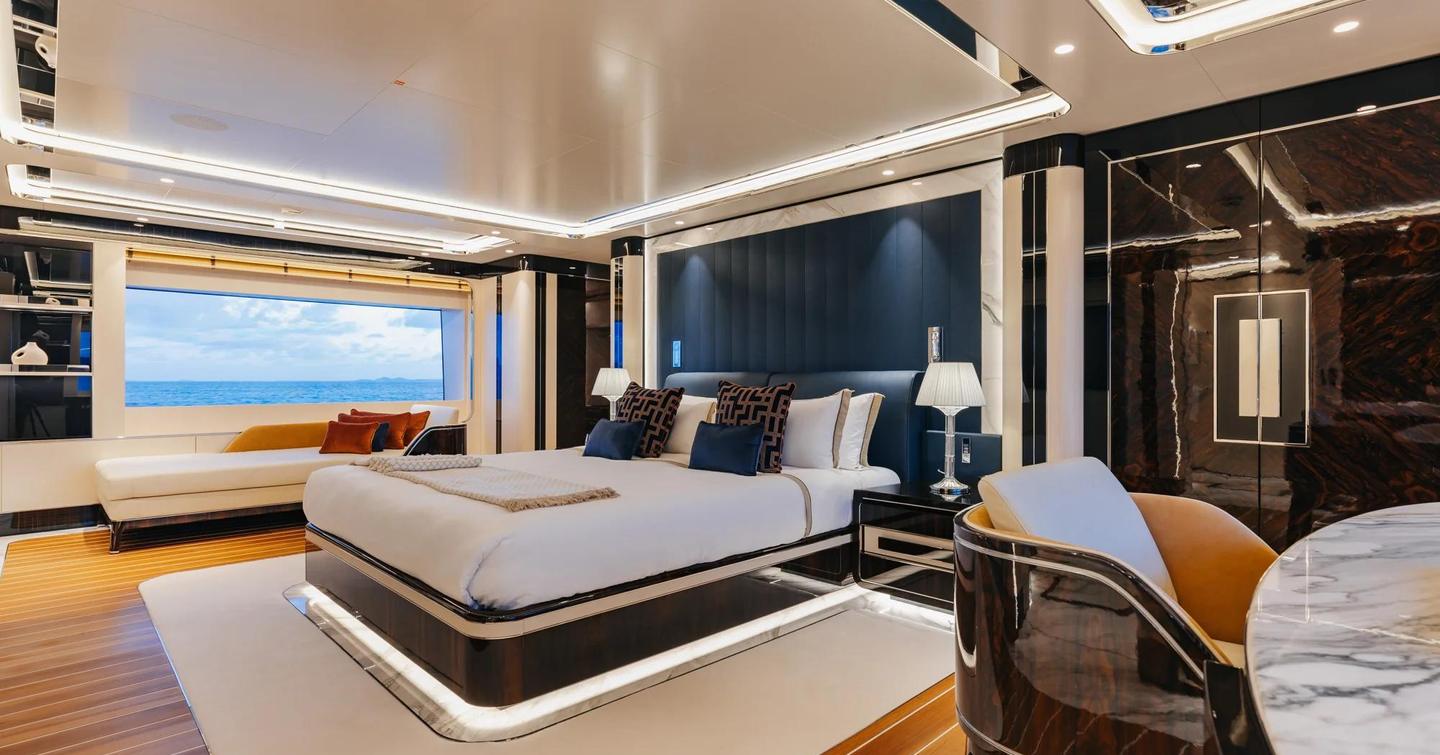 daybreak master cabin with large window