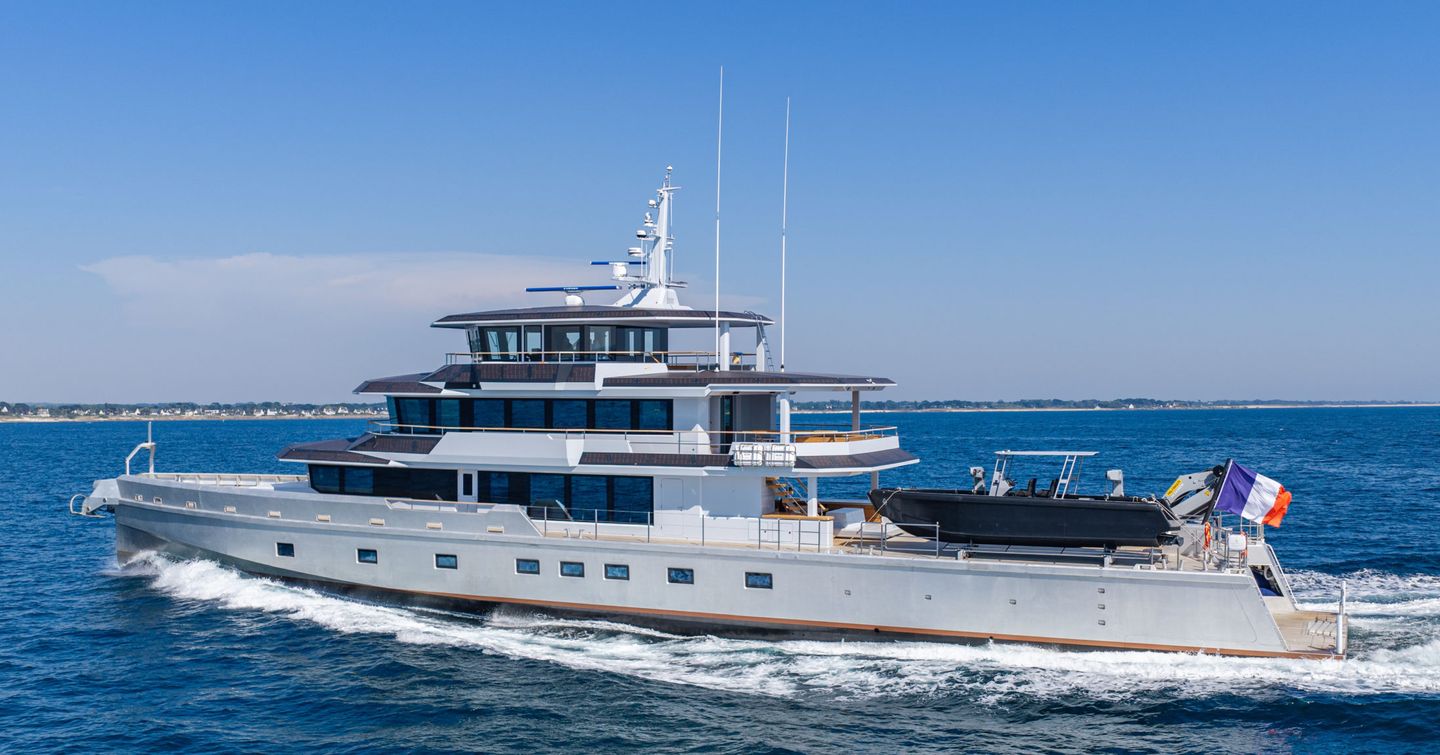 JFA Explorer Yacht Canoa under way 