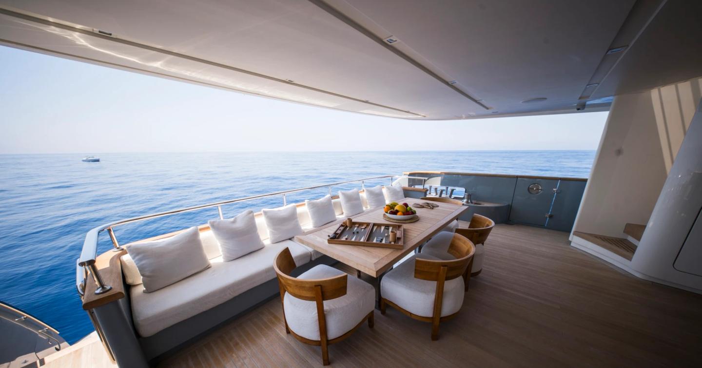 Sanlorenzo motor yacht Naya 7 aft deck dining area 