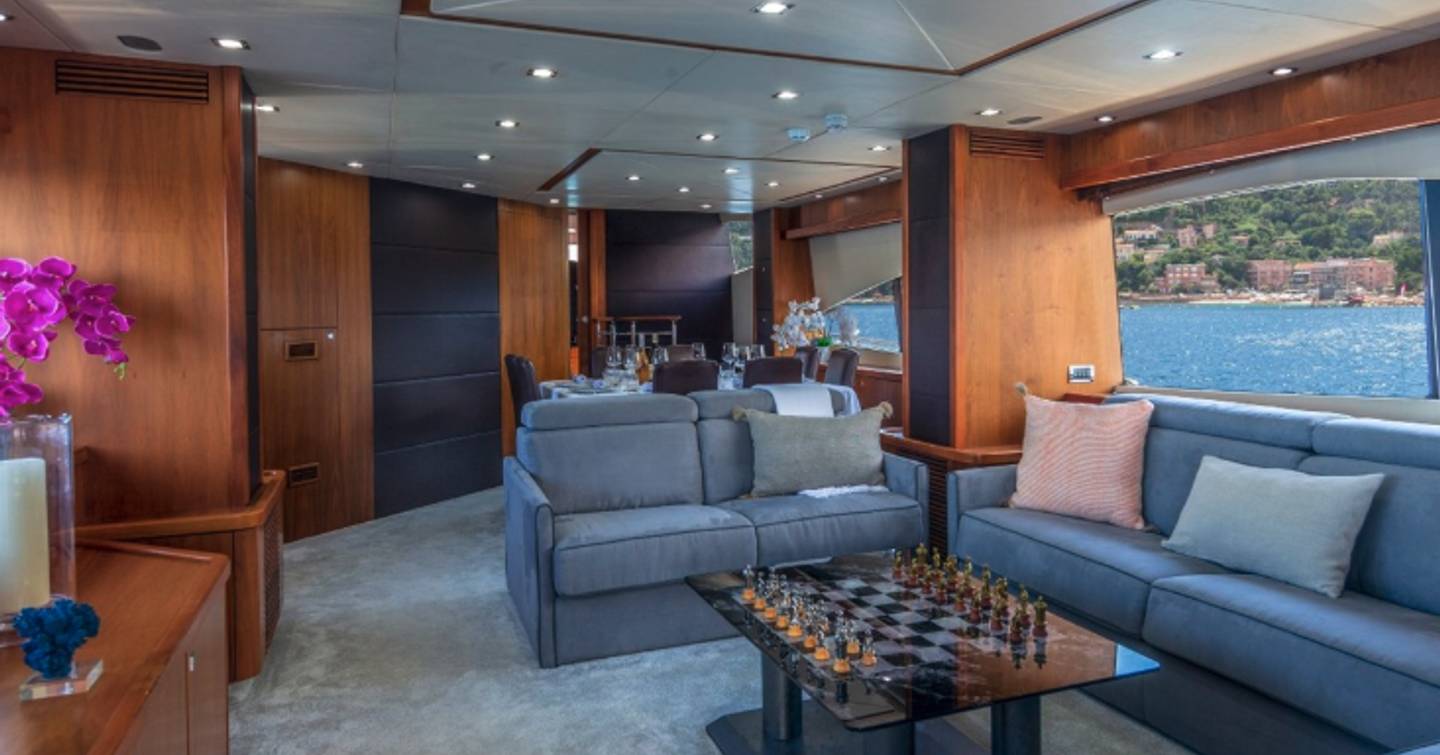 Superyacht Mr Sea's main saloon