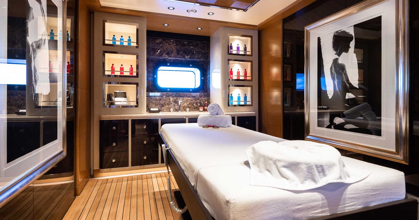 Superyacht Mar wellness room