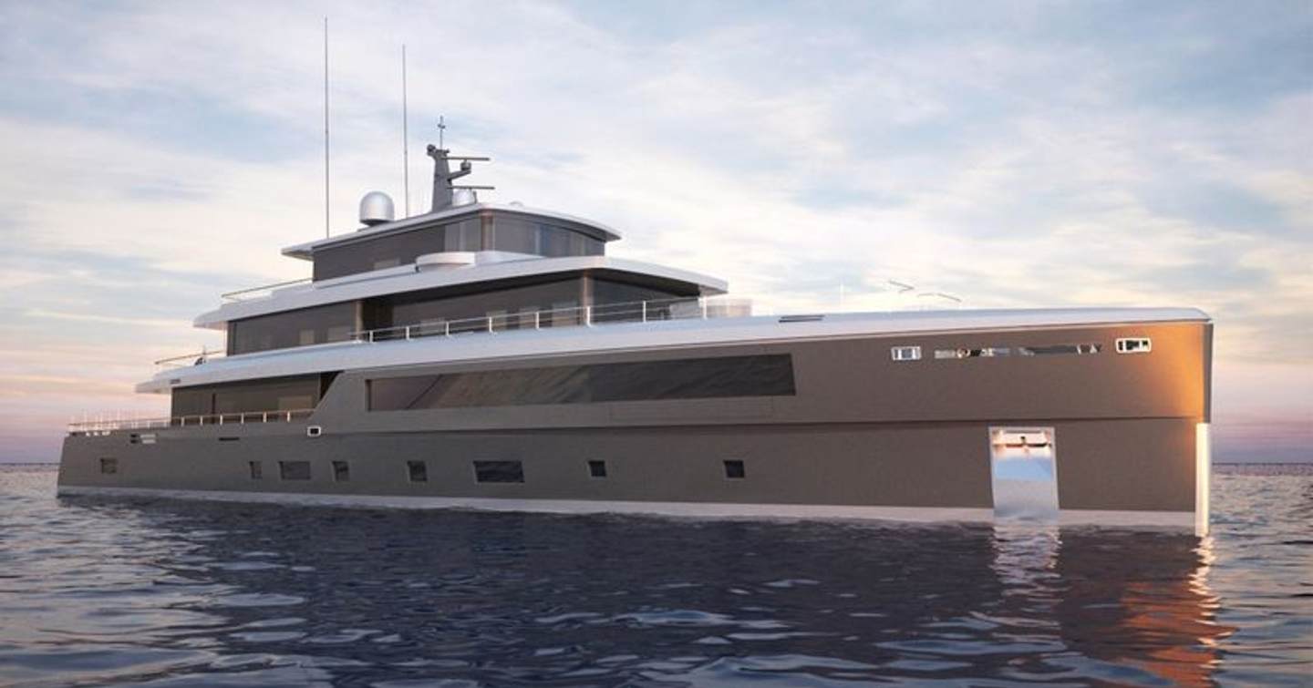 Motor yacht Amante bow 