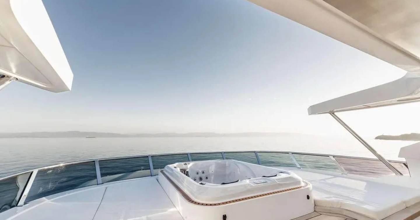 Superyacht Beaute's foredeck jacuzzi