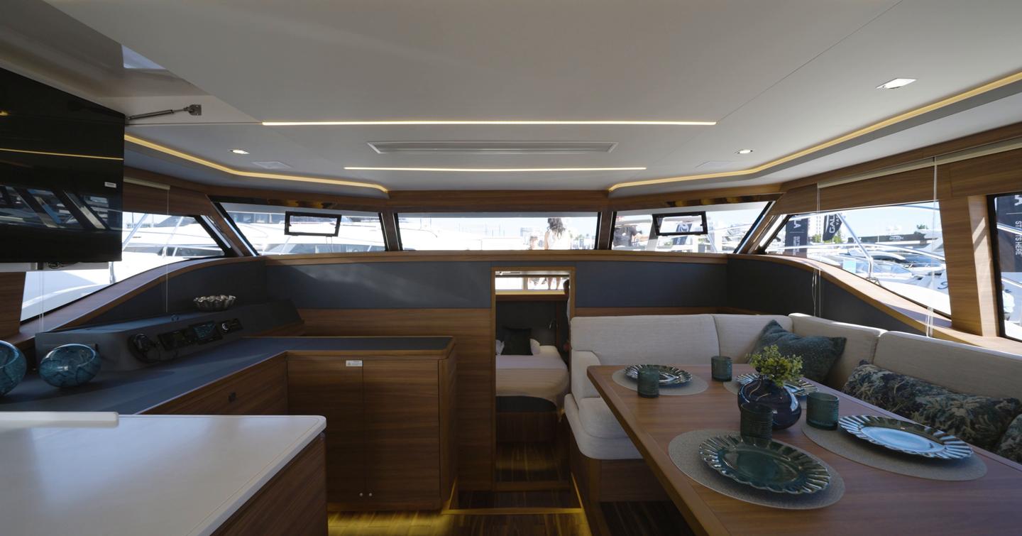 Aquila-46-Yacht-Review-main-saloon-dinette