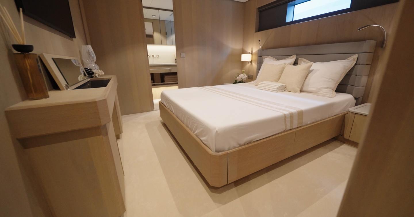 Outer-Reef-Yachts-780-Adventure-Review-double-cabin
