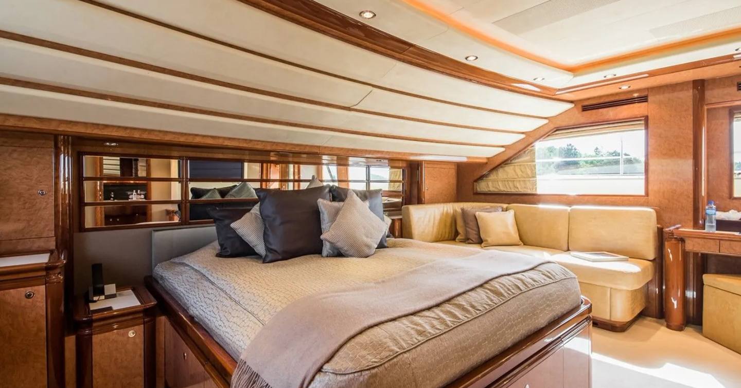 Superyacht Queen of Sheba master cabin