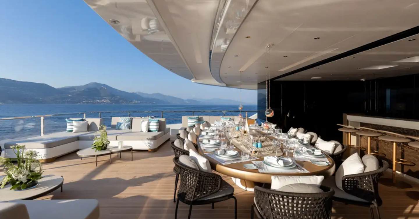 Sanlorenzo superyacht Lemon Tree aft deck dining area 