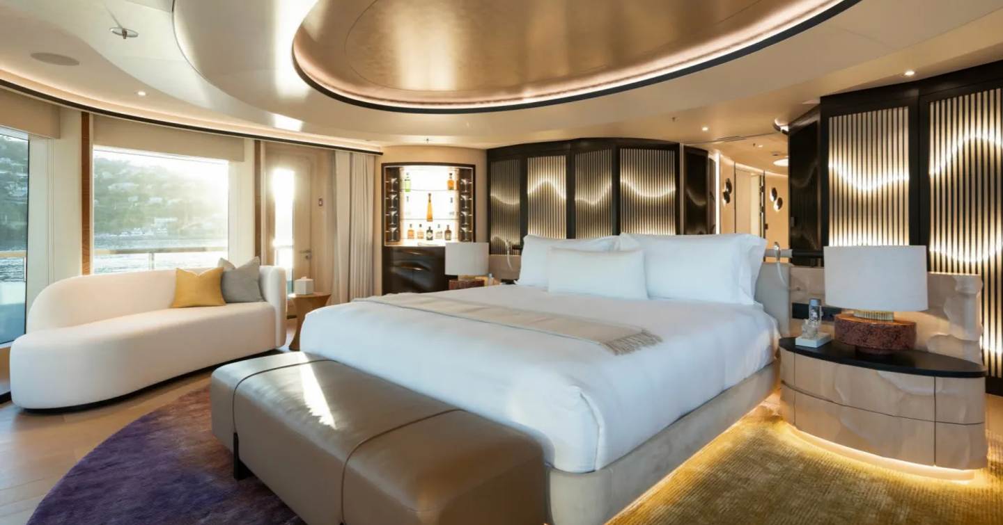 Amels superyacht Synthesis master cabin with bar 