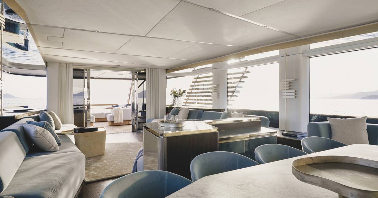 Motor yacht Palmax saloon with dining area