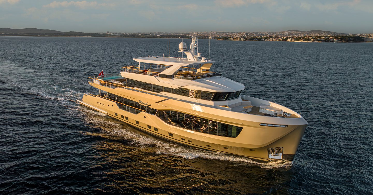 Superyacht Miouch under way 