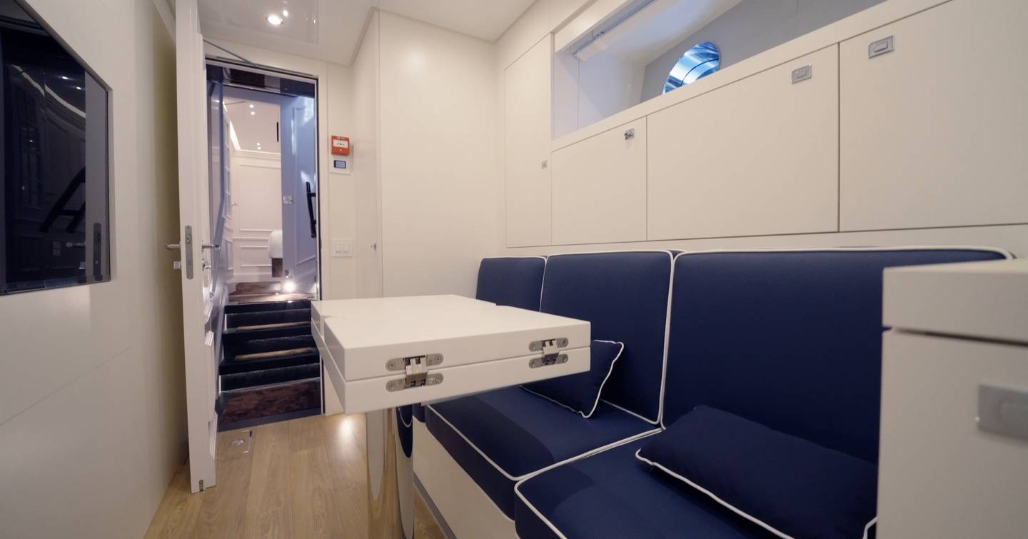 Picchiotti-Gentlemans-24-Review-crew-mess