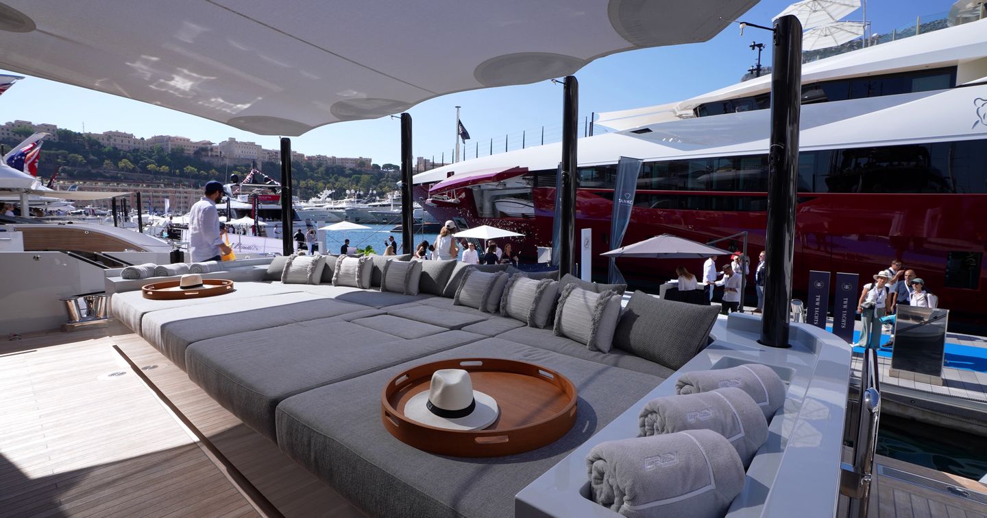 Tankoa-Yachts-S501-Evo-Review-cockpit