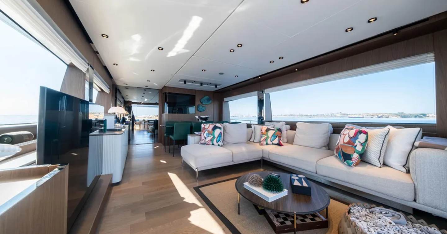 Motor Yacht Dogu main saloon L-shaped sofa 