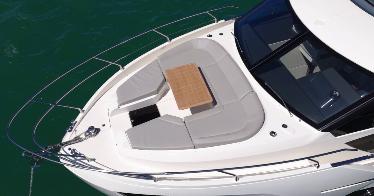 Absolute-47-FLY-Review-foredeck