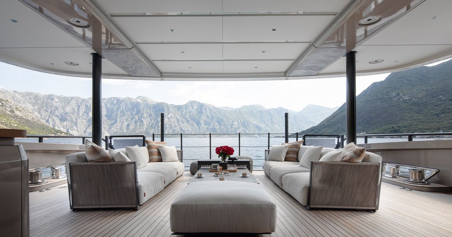 Superyacht Gisa's aft shaded seating area