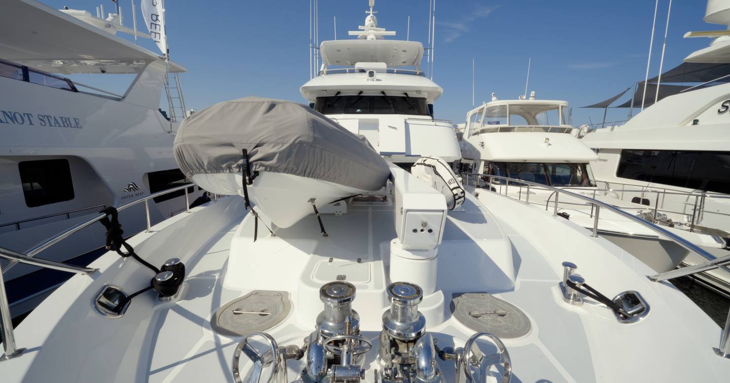 Nordhavn 75 EYF foredeck with tender storage, hydraulic crane and heavy-duty anchoring equipment
