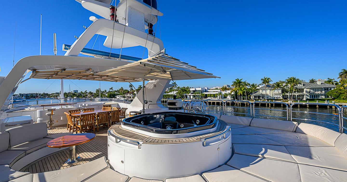  Superyacht Seascape V upper deck jacuzzi 