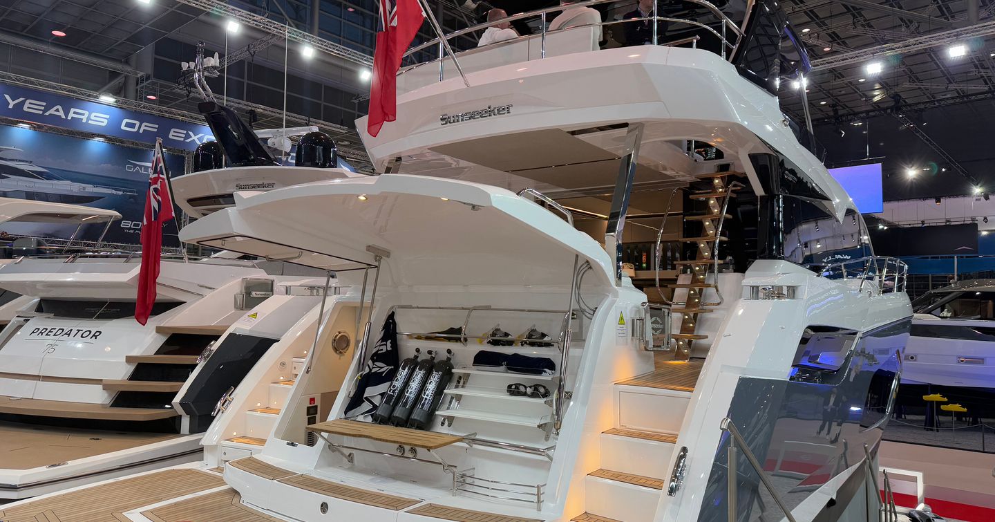 Sunseeker Manhattan 68's aft at boot dusseldorf