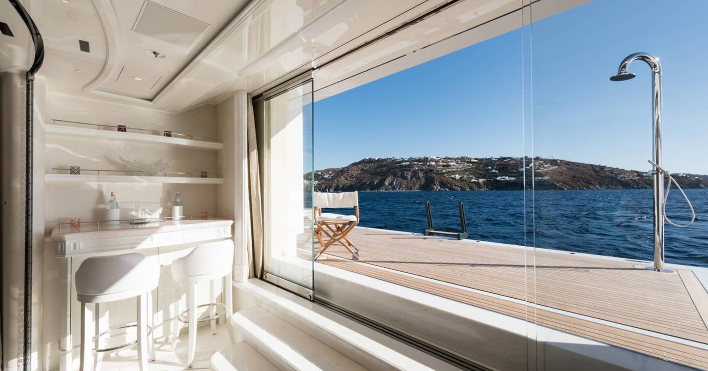 Superyacht Plvs Vltra's fold-down balcony