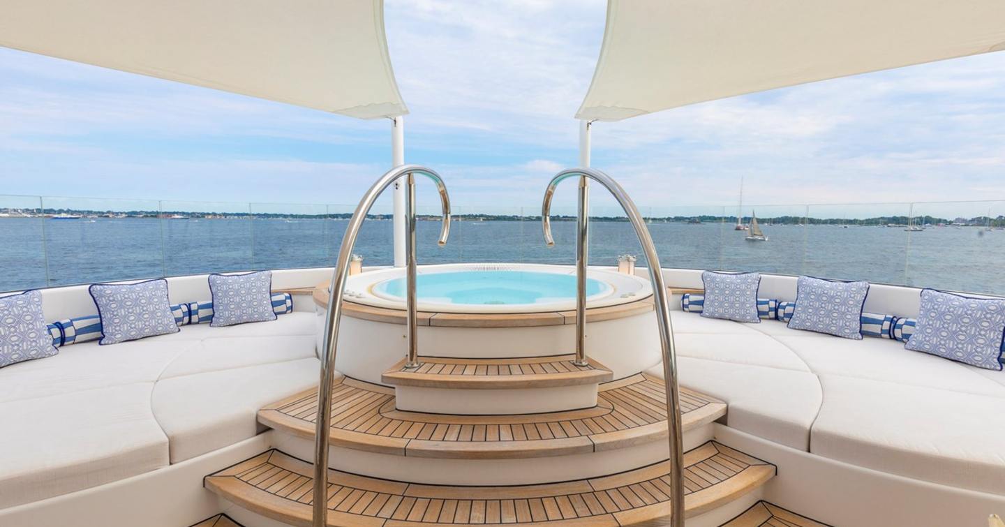 Superyacht Bella Vita's jacuzzi and sunpads 