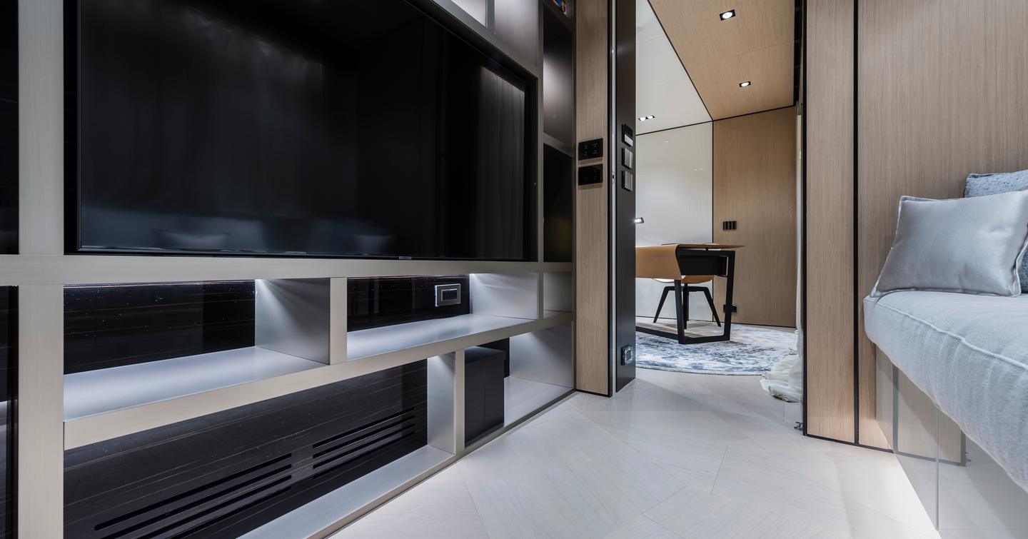 Videoworks Soundtope speaker master cabin 