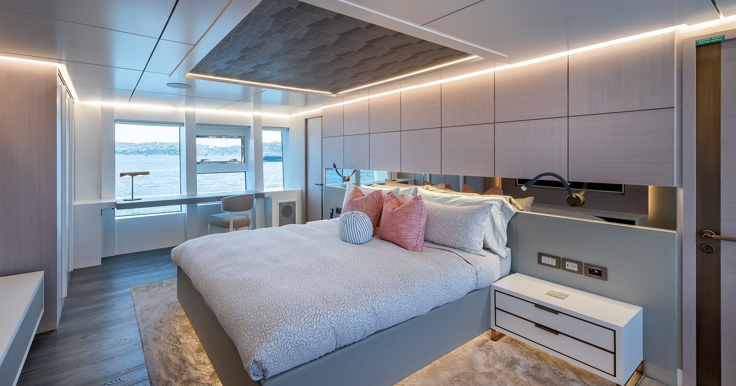 Motor yacht Orpheus master cabin