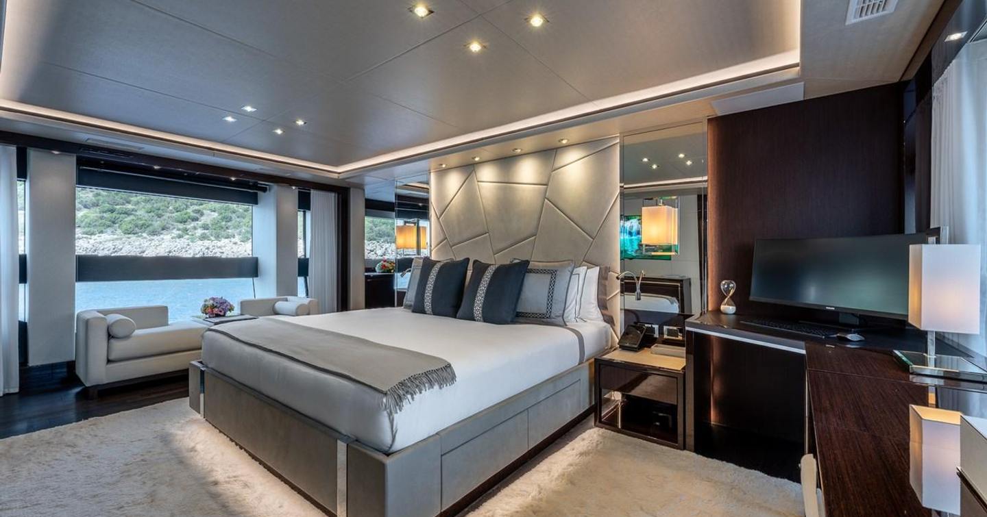Sunseeker motor yacht Noroader master cabin with large window 
