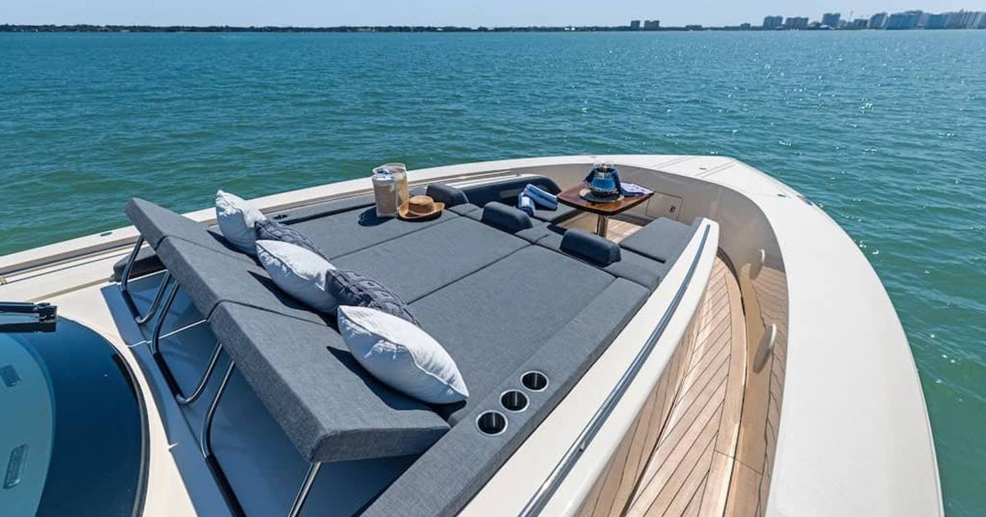 Scout-670-LXS-Review-foredeck