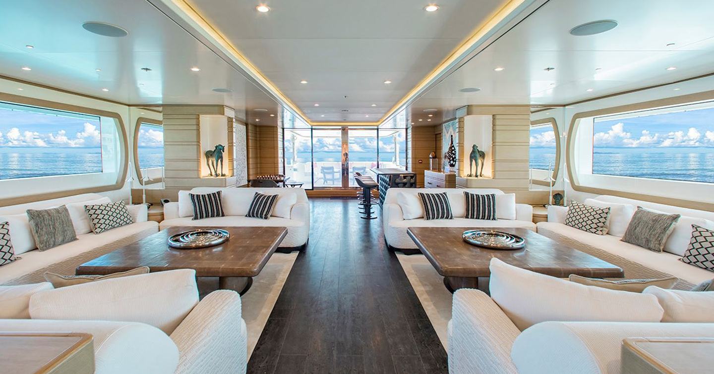  Benetti superyacht The Jewel main saloon lounge 