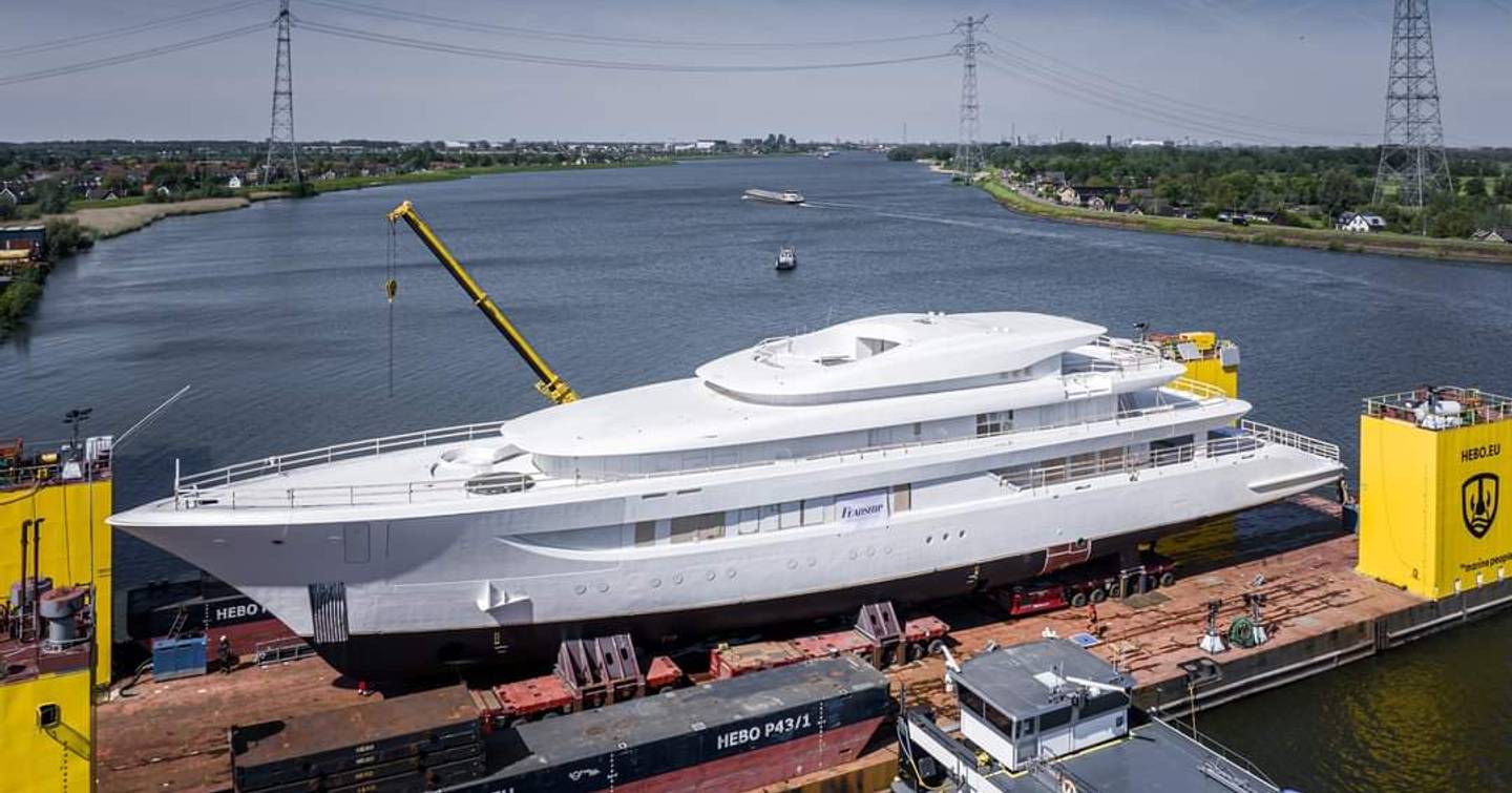 Superyacht Feadship 827 under construction
