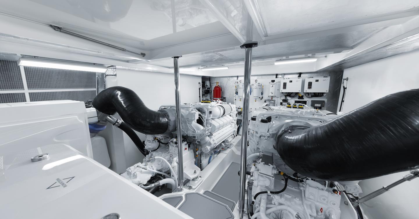 Maritimo-M75-Review-engine-room