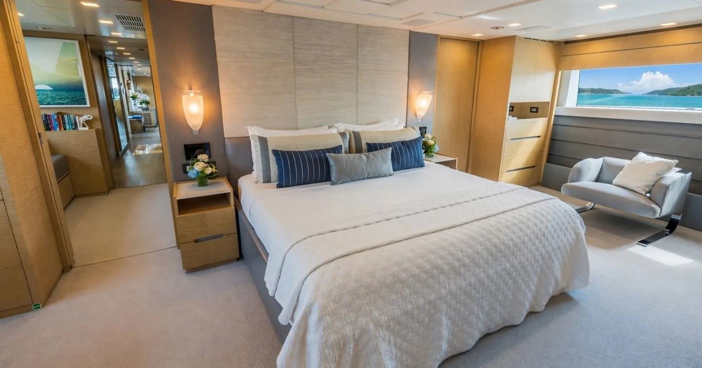 Benetti motor yacht H master cabin with window 