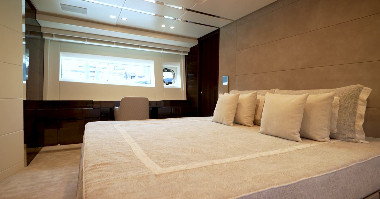 AB-80-Review-owner-cabin