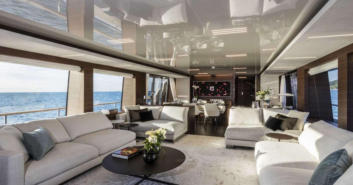 Motor Yacht Sokny main saloon with seating and coffee table 