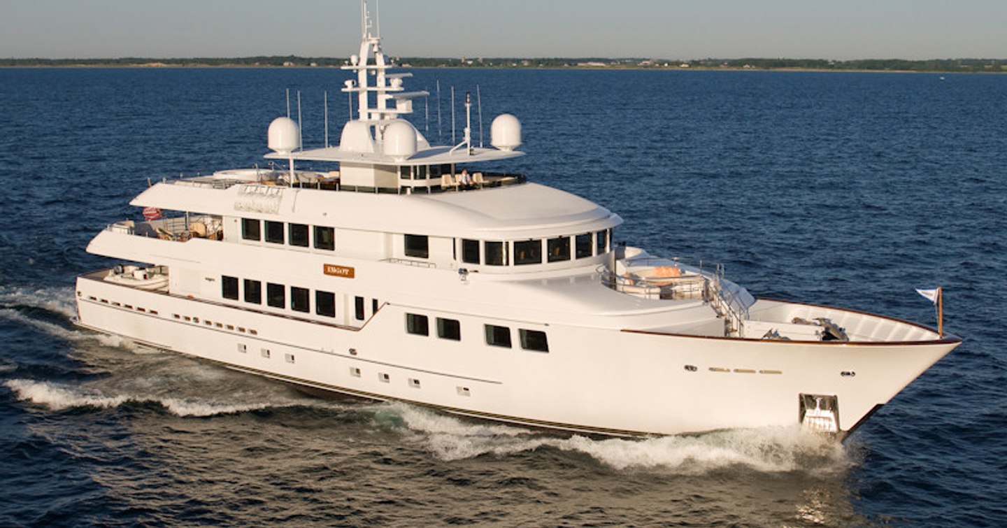 46m Superyacht Ingot under way