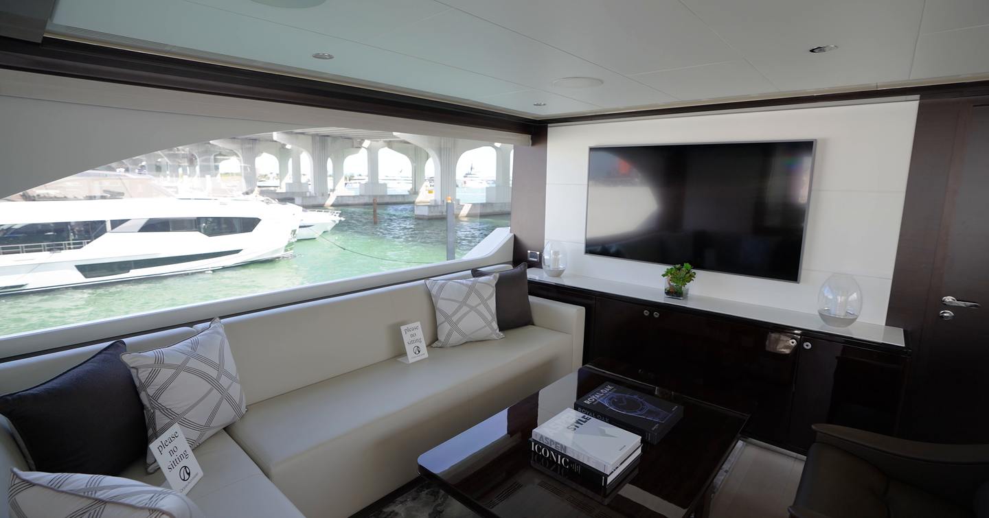Ocean-Alexande-37L-Review-skylounge