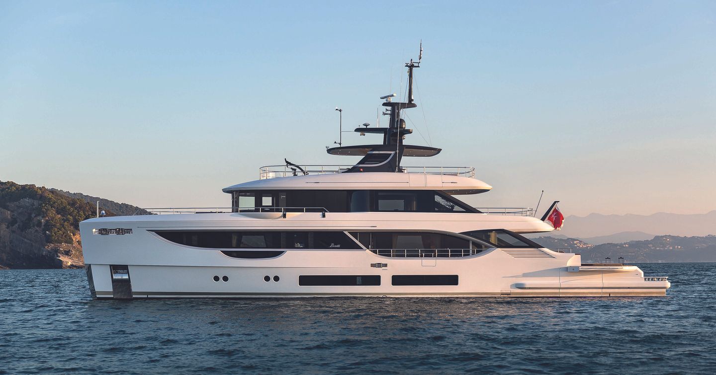 Benetti Oasis 34M motor yacht at anchor
