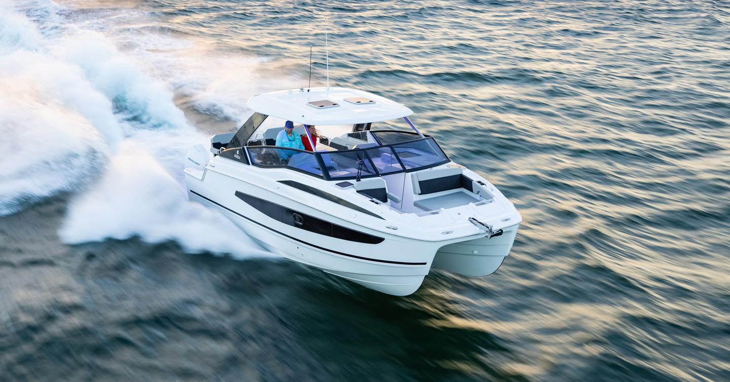 Aquila 32 Sport catamaran under way 