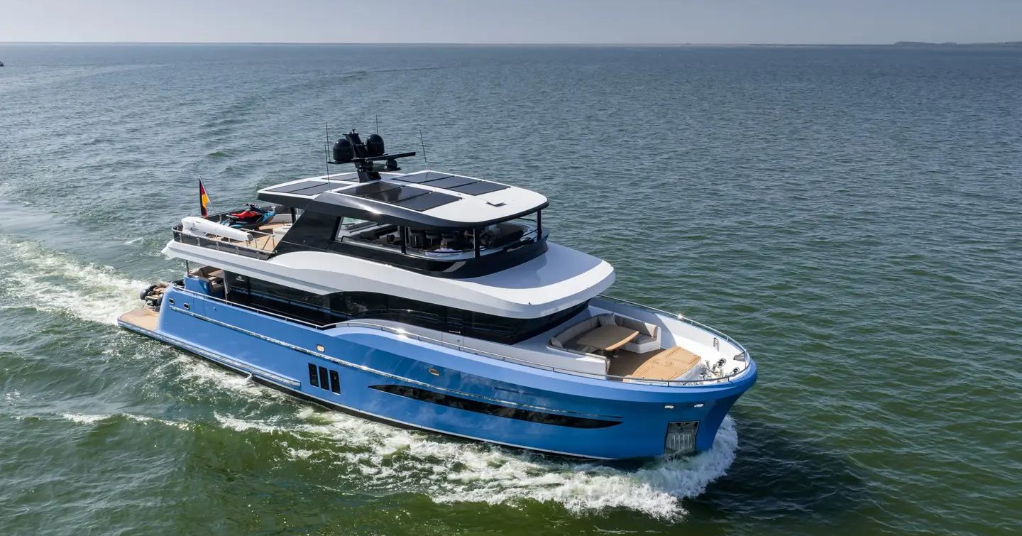 Steeler Yachts Ocean Explorer 85 explorer yacht under way 