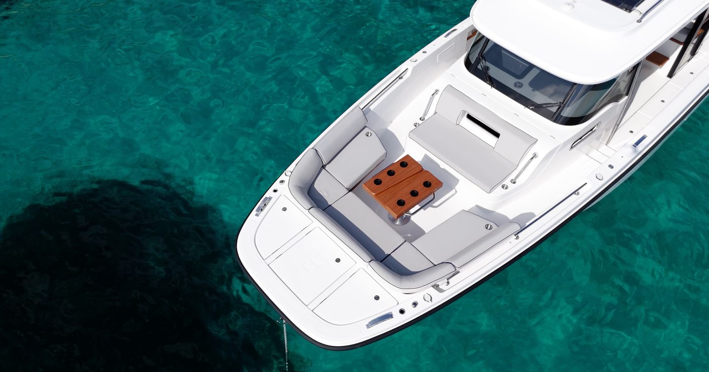 Aiata-Wayfinder-38-Suntop-Review-overhead-foredeck-layout-at-anchor