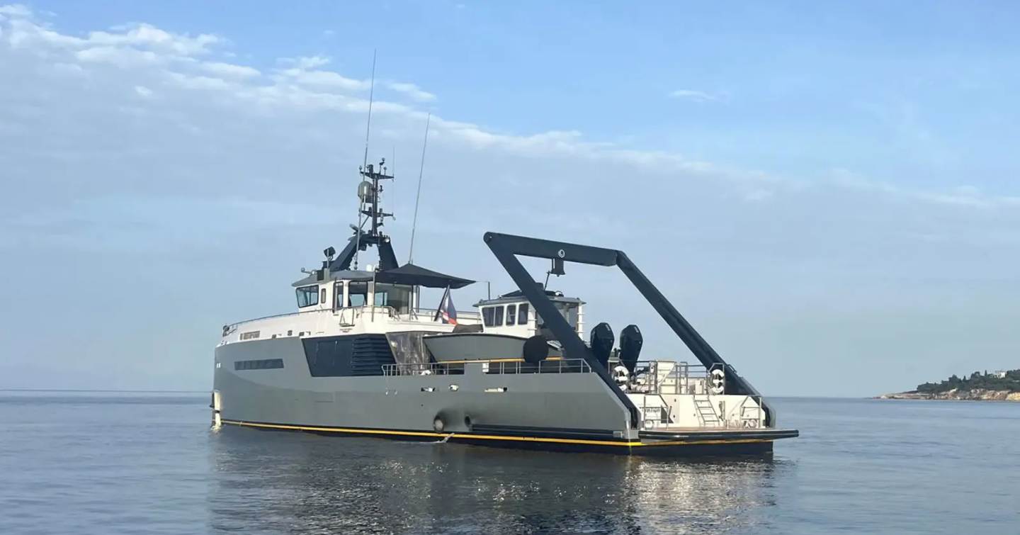  Conversion Yacht No Destination at anchor 