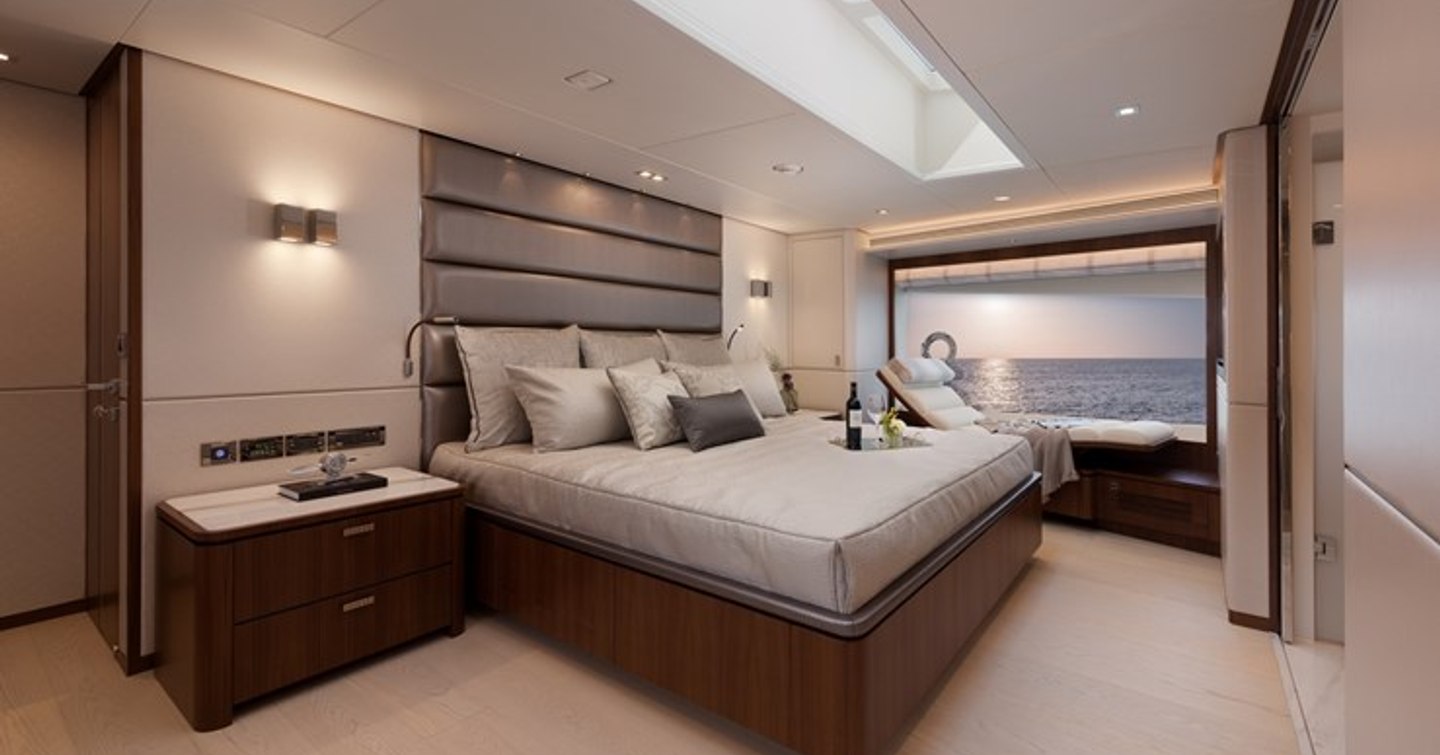 Motor Yacht Genesis' master cabin