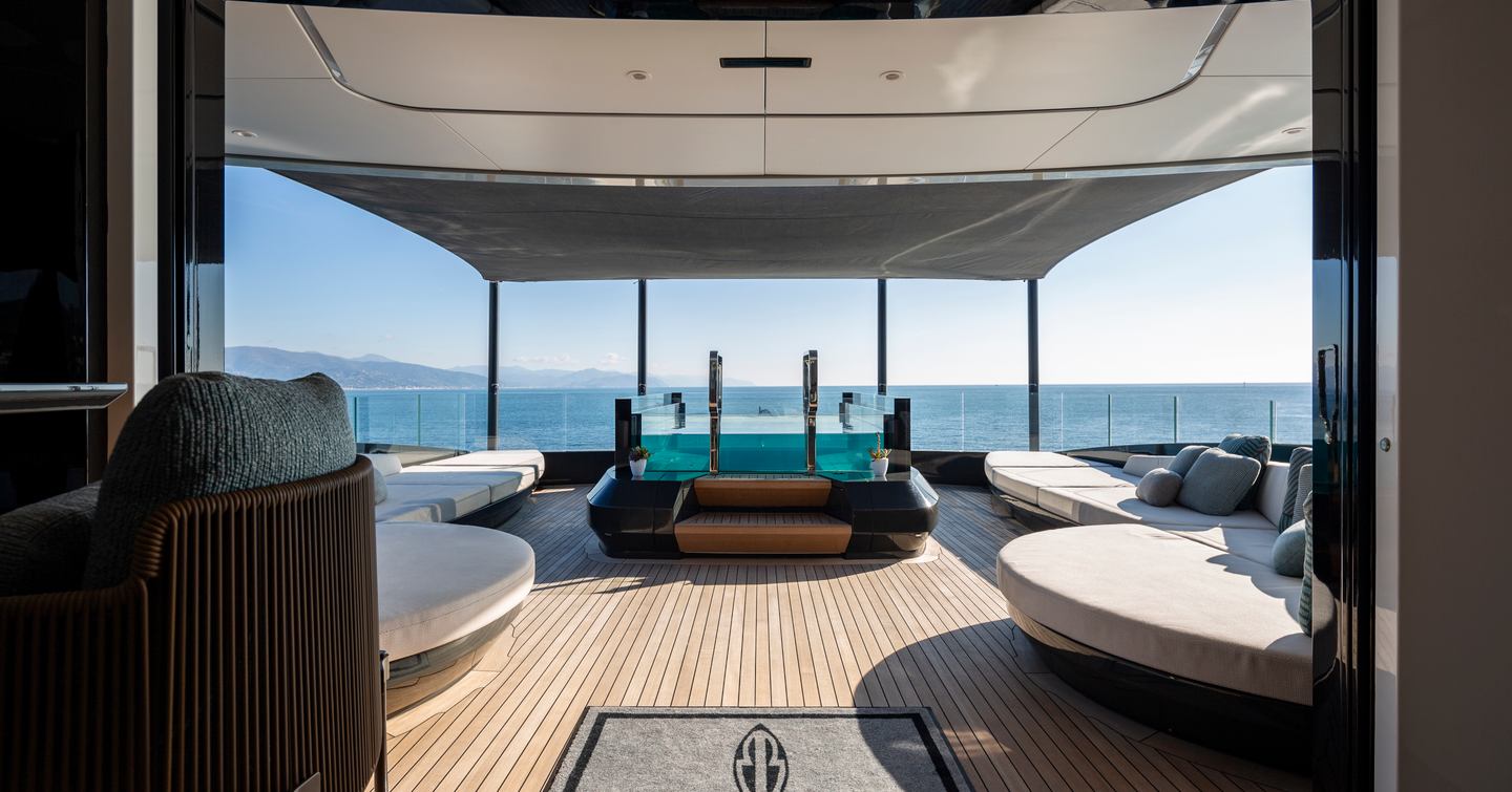 Tankoa-T580-Diamond-Binta-Review-sundeck-lounge-area-with-pool-and-sunpads