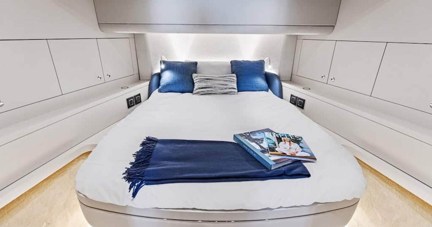 Scout-670-LXS-Review-owner-cabin