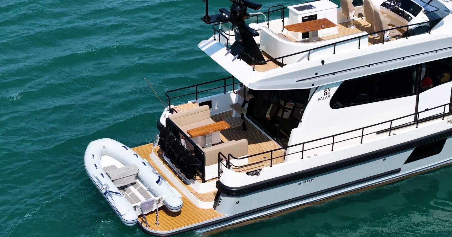 Nord Star 49+ stern with tender on bathing platform
