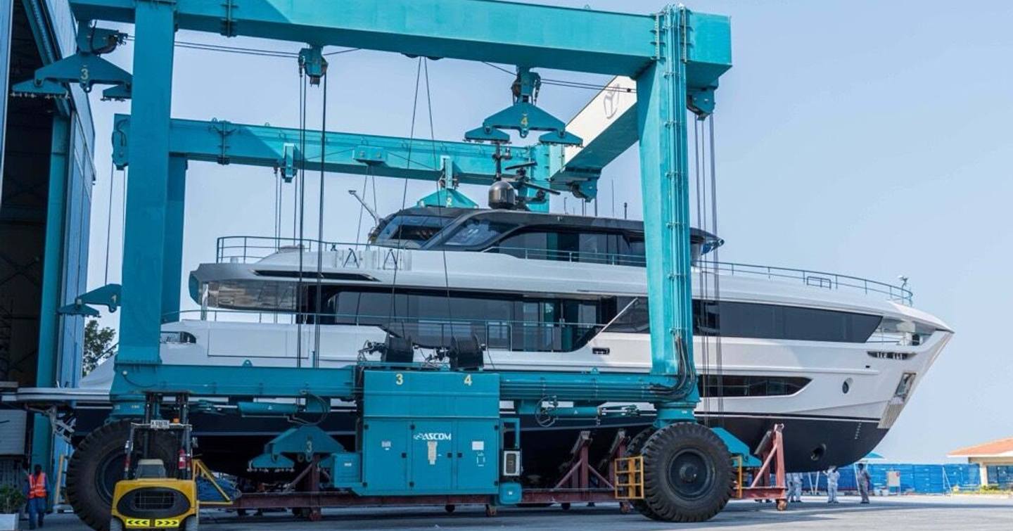 Third Majesty 100 Terrace motor yacht on way to launch