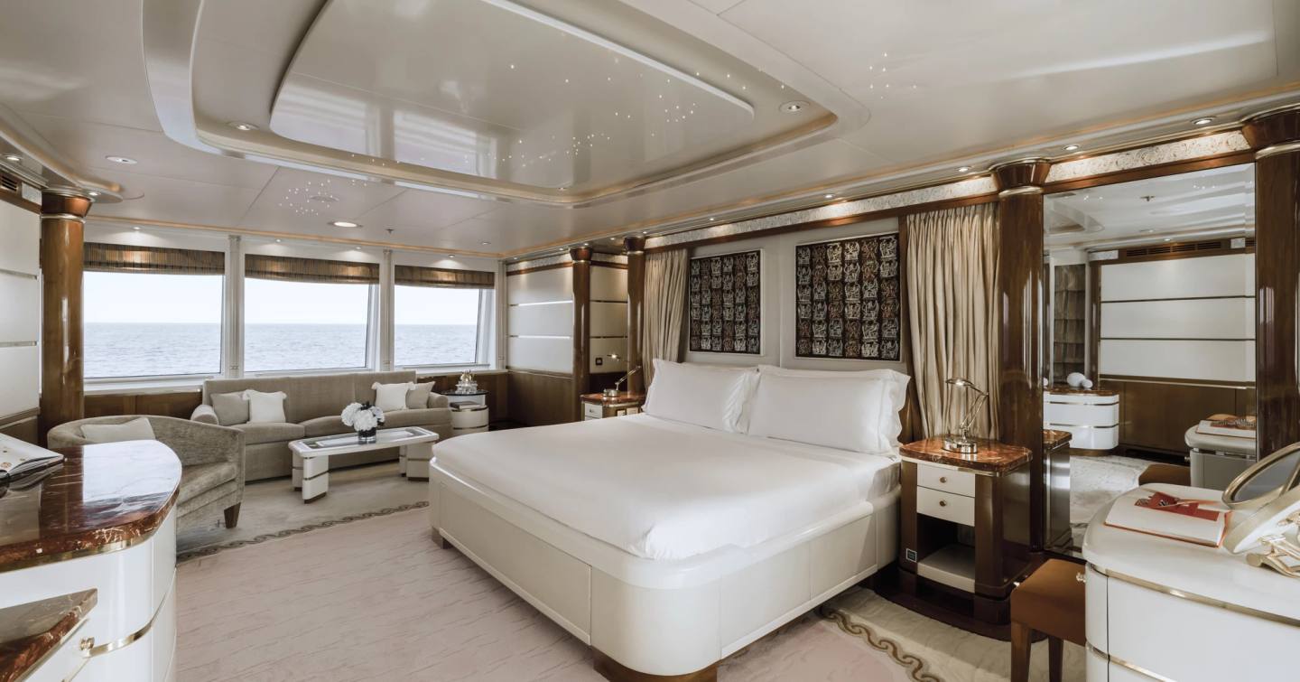 Superyacht Olympus guest cabin 